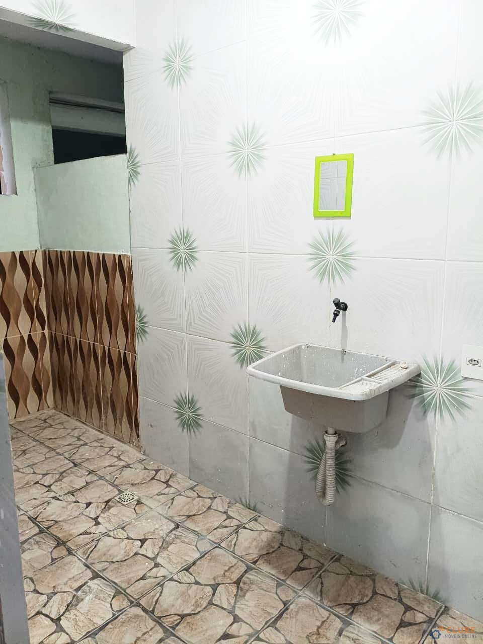 Casa 1 quarto c/ varanda em Comendador Soares