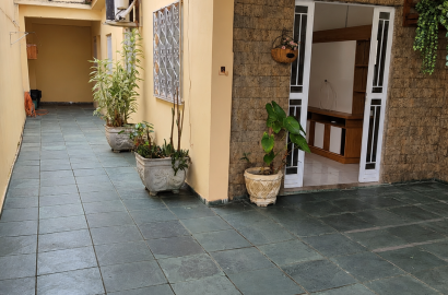 Duas Casas Independentes em Amplo Terreno – Comendador Soares, Nova Iguaçu/RJ