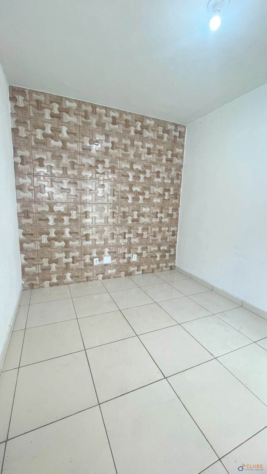 Apartamento de 1 Quarto, em Comendador Soares